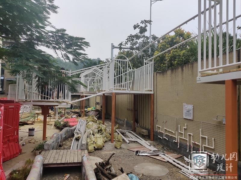 性價比最高大型玩具安裝，戶外玩具施工現(xiàn)場（鴻景華庭幼兒園）