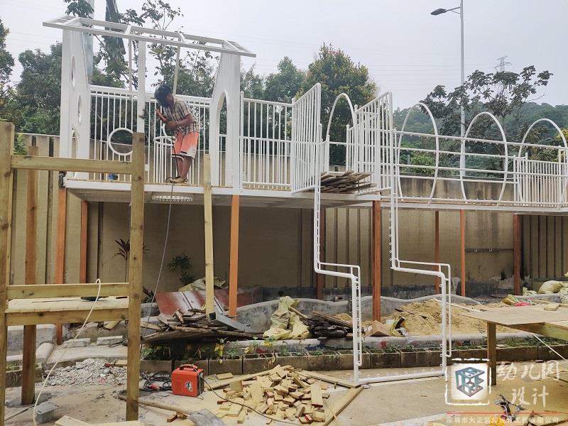 性價比最高大型玩具安裝，戶外玩具施工現(xiàn)場（鴻景華庭幼兒園）