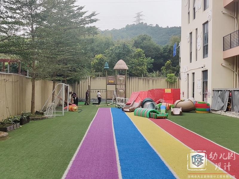 性價比最高大型玩具安裝，戶外玩具施工現(xiàn)場（鴻景華庭幼兒園）